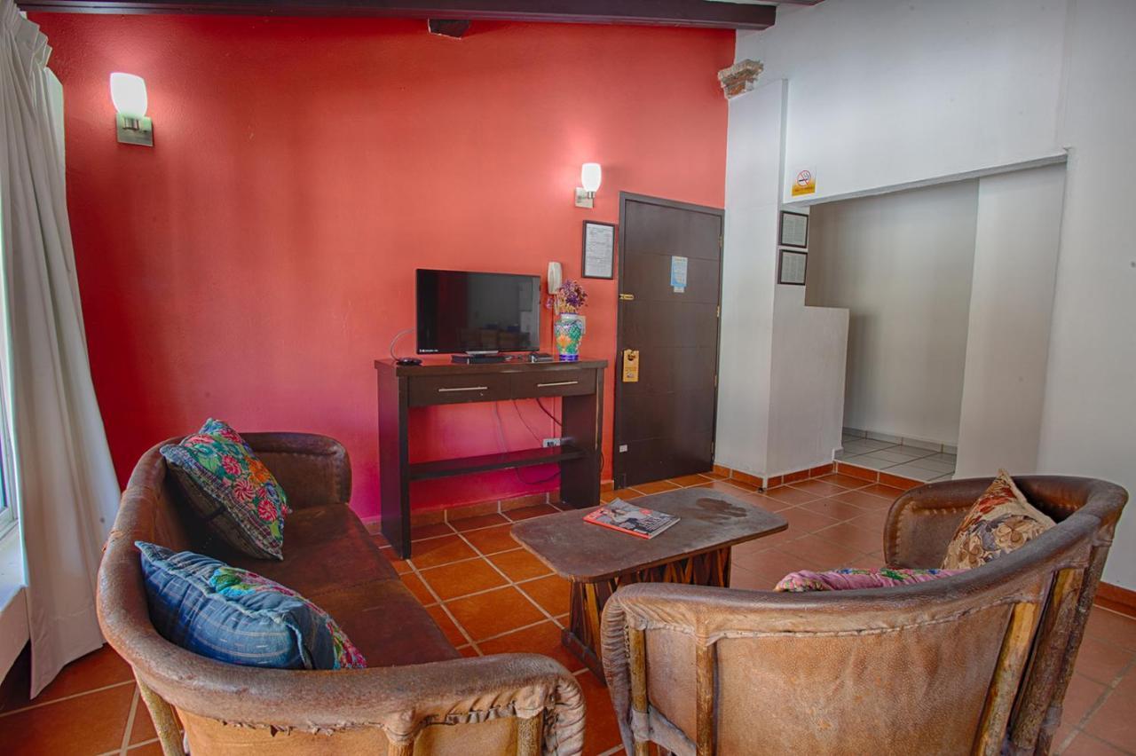La Iguana Vallarta LGBT Experience - Romantic Zone Puerto Vallarta Esterno foto