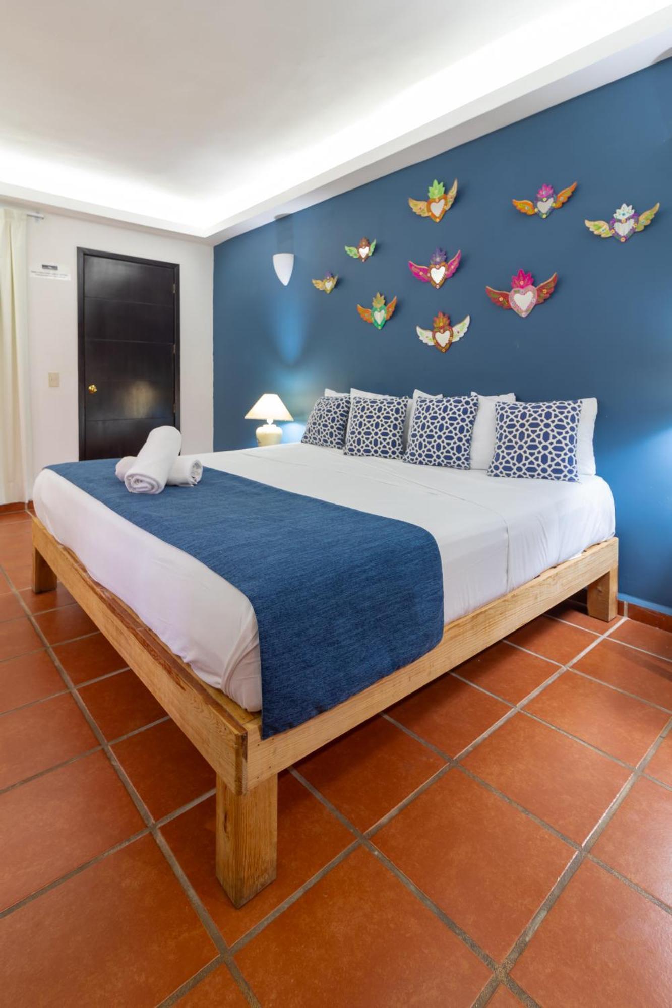 La Iguana Vallarta LGBT Experience - Romantic Zone Puerto Vallarta Esterno foto