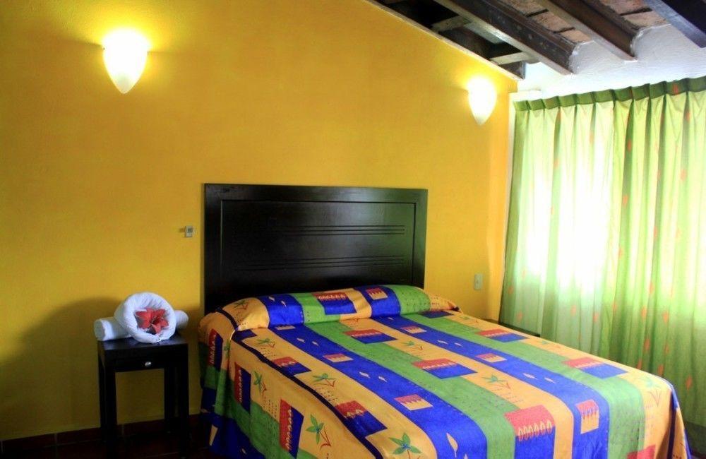 La Iguana Vallarta LGBT Experience - Romantic Zone Puerto Vallarta Esterno foto