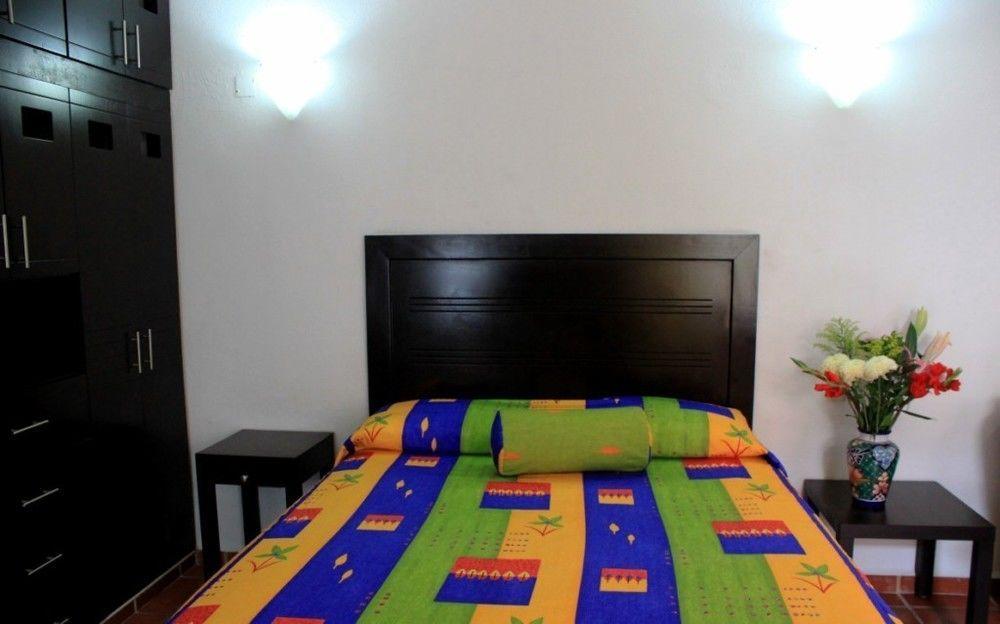 La Iguana Vallarta LGBT Experience - Romantic Zone Puerto Vallarta Esterno foto